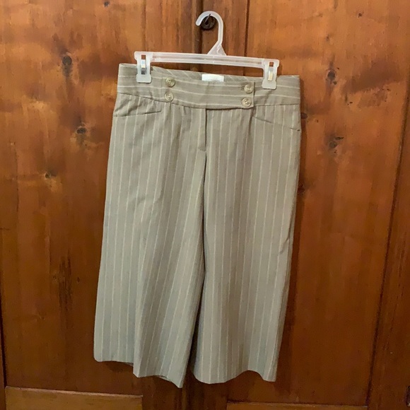 The Limited Pants - The limited drew fit tan striped capri dress pants